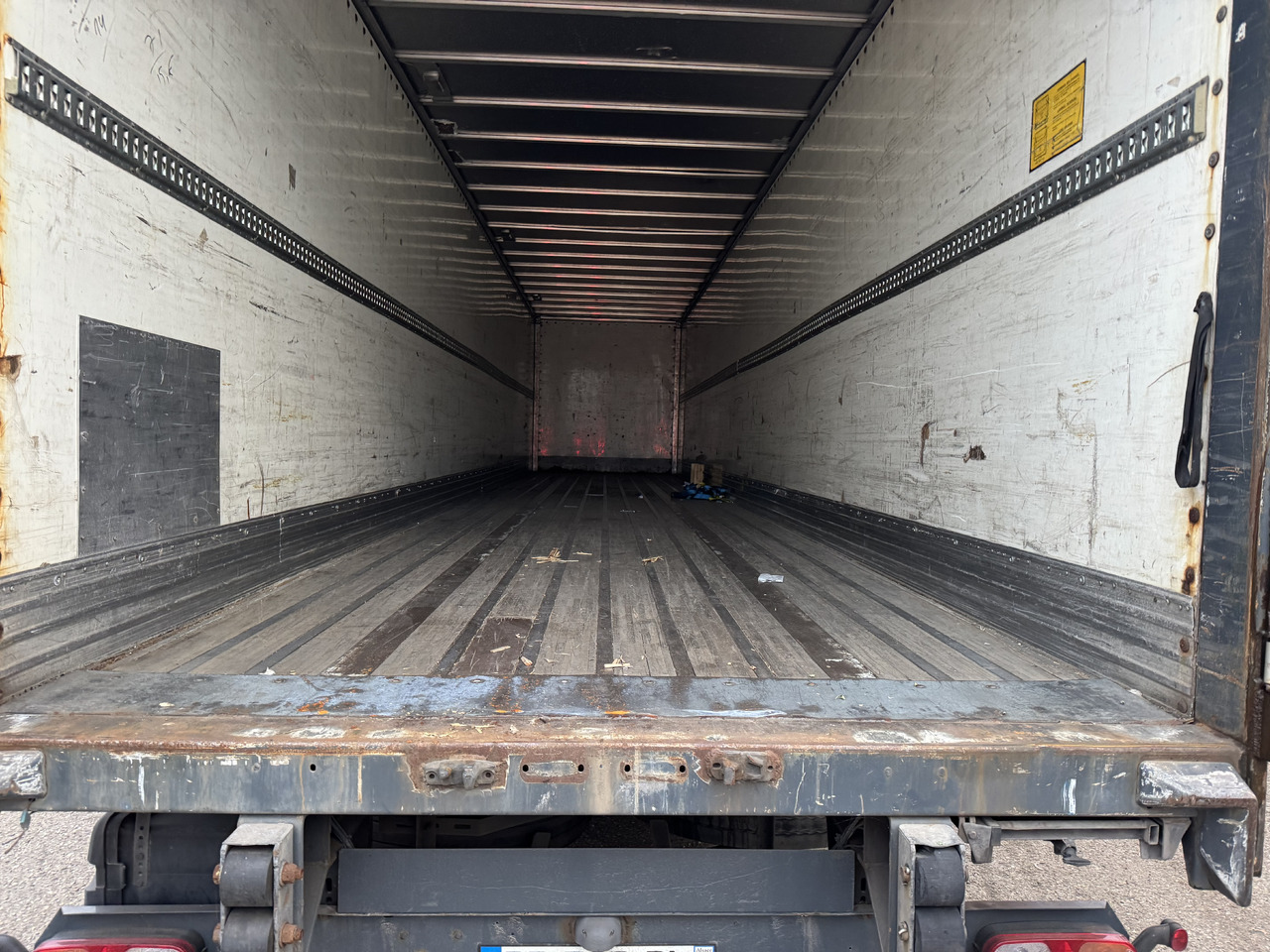 FRUEHAUF Fourgon - Semi-remorque fourgon: photos 5 FRUEHAUF Fourgon - Semi-remorque fourgon: photos 5