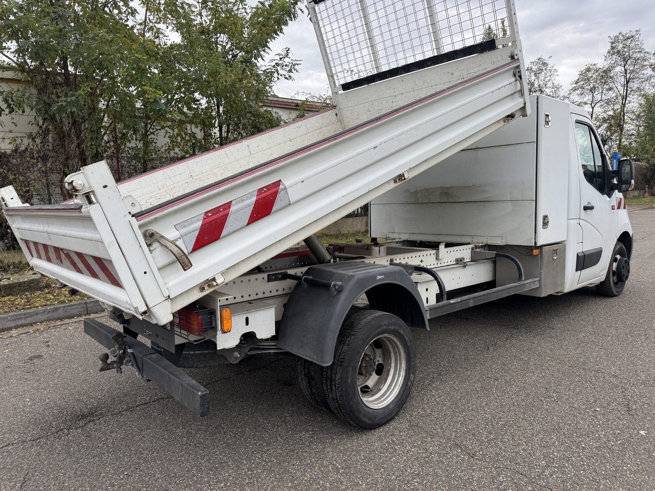 Renault Master dci 165 - Véhicule utilitaire benne: photos 4 Renault Master dci 165 - Véhicule utilitaire benne: photos 4