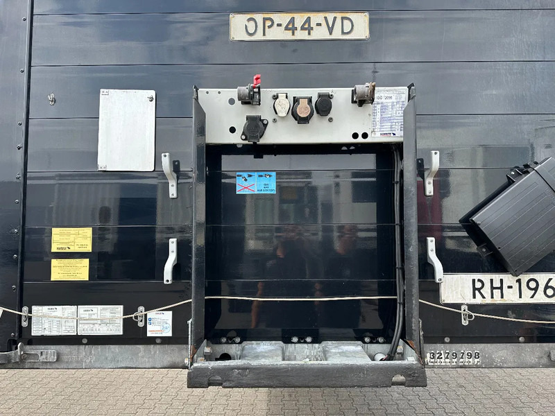 Schmitz Cargobull Schuifzeil met Borden / Disc-Brakes / Huckepack / Code XL / Apk! - Semi-remorque rideaux coulissants: photos 5 Schmitz Cargobull Schuifzeil met Borden / Disc-Brakes / Huckepack / Code XL / Apk! - Semi-remorque rideaux coulissants: photos 5