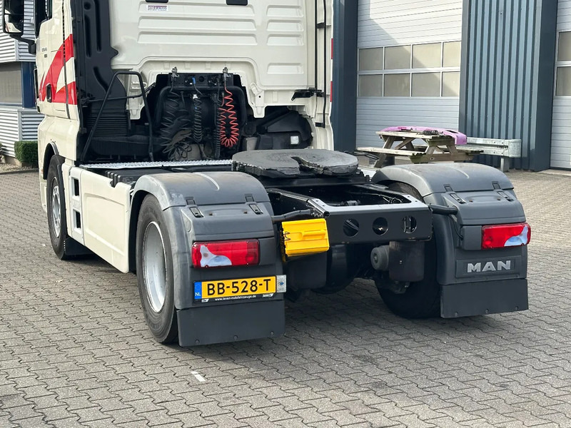MAN TGX 18.440 XLX Full Spoiler - 2x Tank - Euro 6 - Tracteur routier: photos 5 MAN TGX 18.440 XLX Full Spoiler - 2x Tank - Euro 6 - Tracteur routier: photos 5
