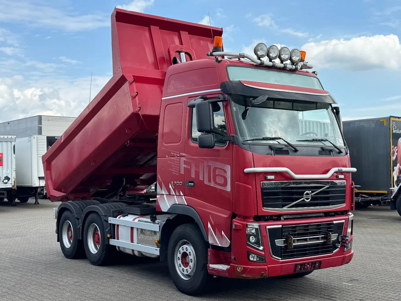 Volvo FH 16.700 6x4 Tipper And Tractor Combi / Euro 5 - Camion benne: photos 5 Volvo FH 16.700 6x4 Tipper And Tractor Combi / Euro 5 - Camion benne: photos 5