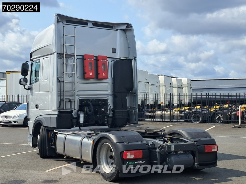 DAF XF 480 4X2 Retarder Mega Standairco 2xTanks ACC Euro 6 - Tracteur routier: photos 2 DAF XF 480 4X2 Retarder Mega Standairco 2xTanks ACC Euro 6 - Tracteur routier: photos 2
