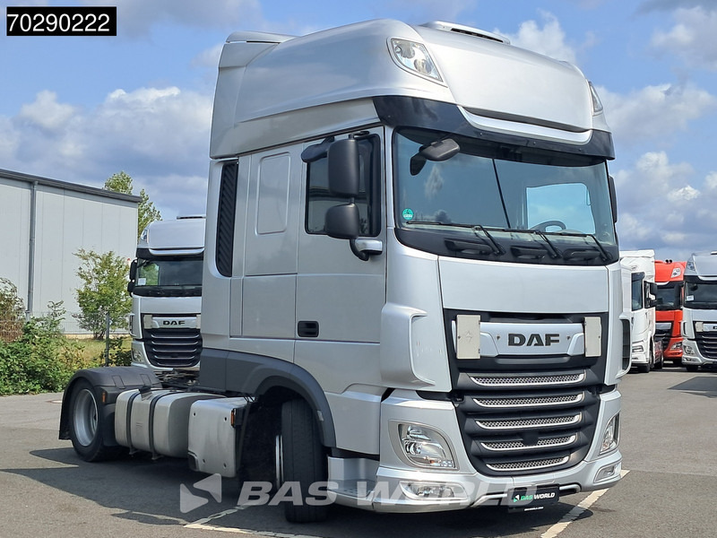 DAF XF 480 4X2 Retarder Mega Standairco 2xTanks ACC Euro 6 - Tracteur routier: photos 3 DAF XF 480 4X2 Retarder Mega Standairco 2xTanks ACC Euro 6 - Tracteur routier: photos 3