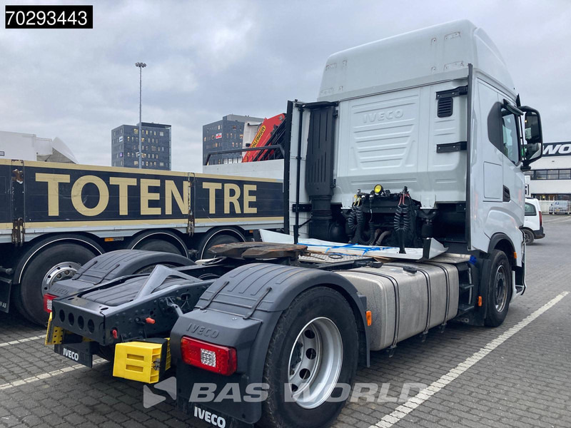 Iveco S-Way 490 4X2 Retarder Standairco 2xTanks ACC LED Navi Euro 6 - Tracteur routier: photos 3 Iveco S-Way 490 4X2 Retarder Standairco 2xTanks ACC LED Navi Euro 6 - Tracteur routier: photos 3