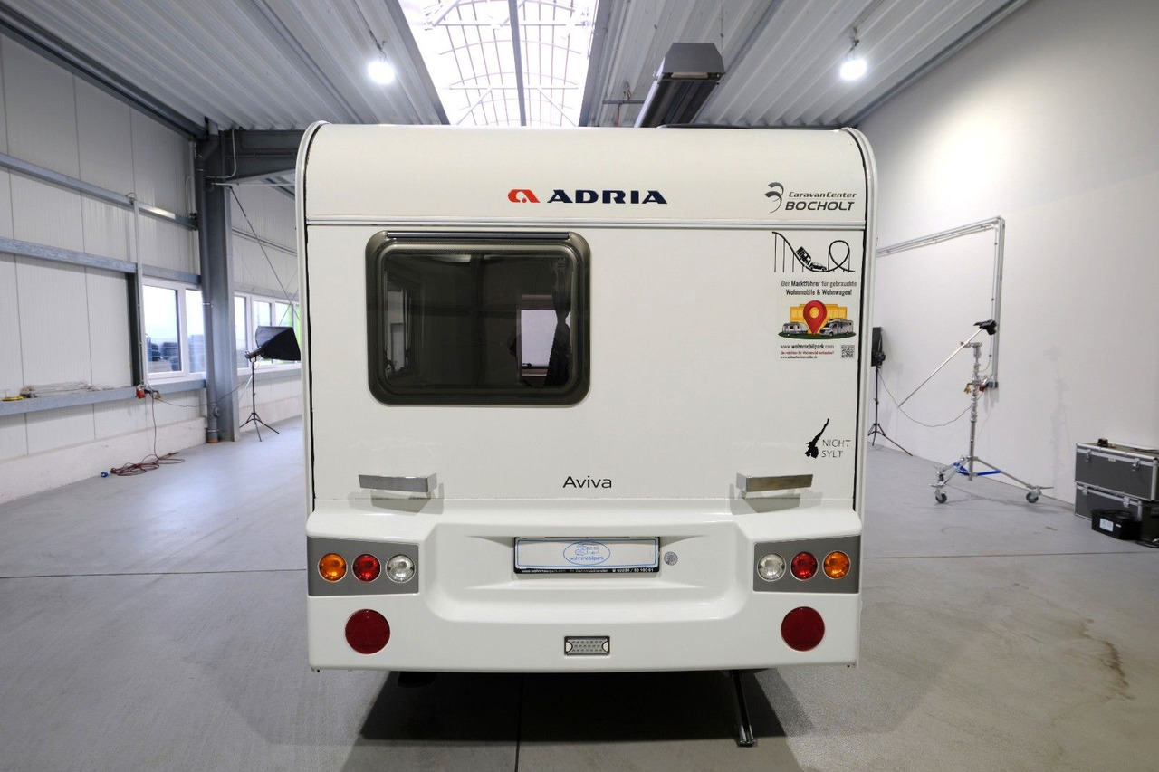 Adria Aviva 400 PS/Festbett/Seitensitzgruppe/Mover - Caravane: photos 5 Adria Aviva 400 PS/Festbett/Seitensitzgruppe/Mover - Caravane: photos 5