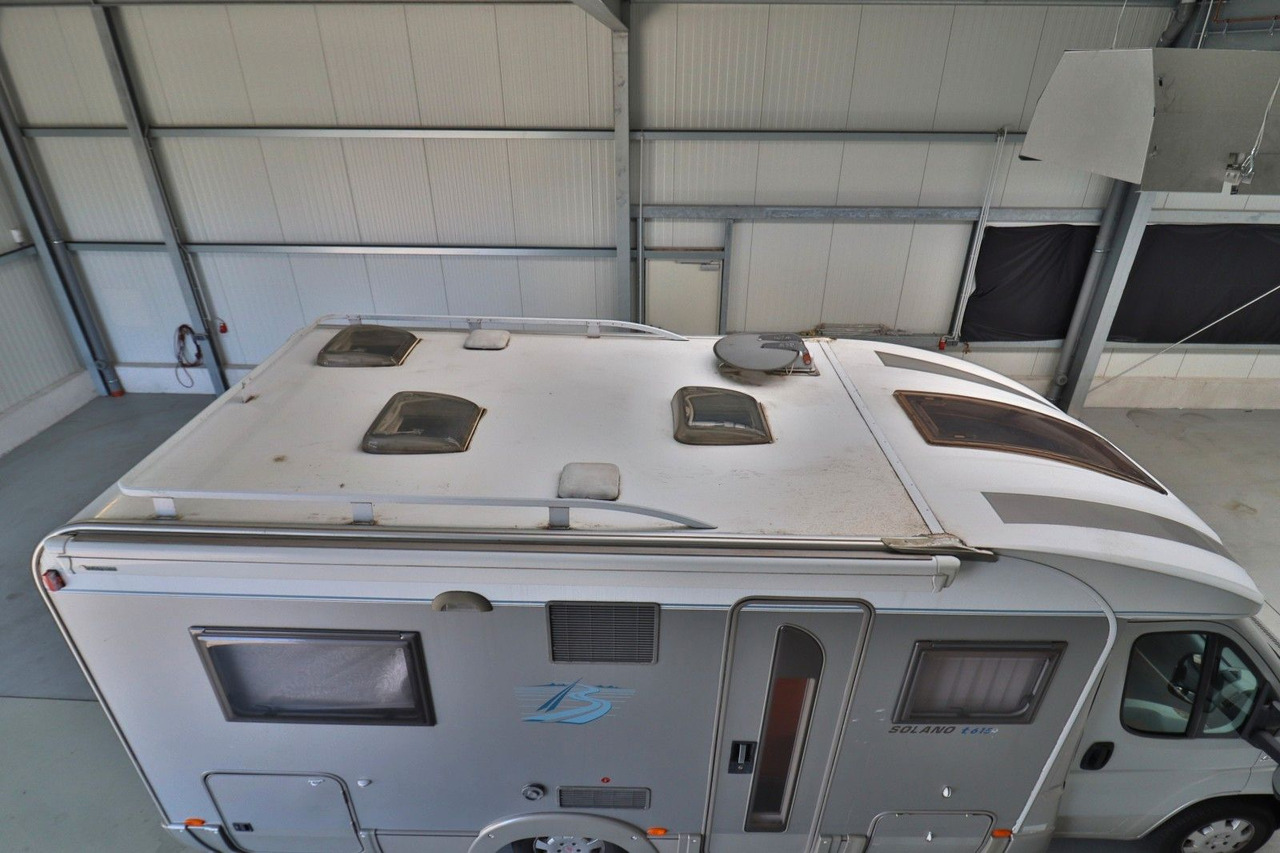 Bürstner Solano T 615/1.Hand/Festbett/Klimaanlage/Markise - Camping-car profilé: photos 4 Bürstner Solano T 615/1.Hand/Festbett/Klimaanlage/Markise - Camping-car profilé: photos 4