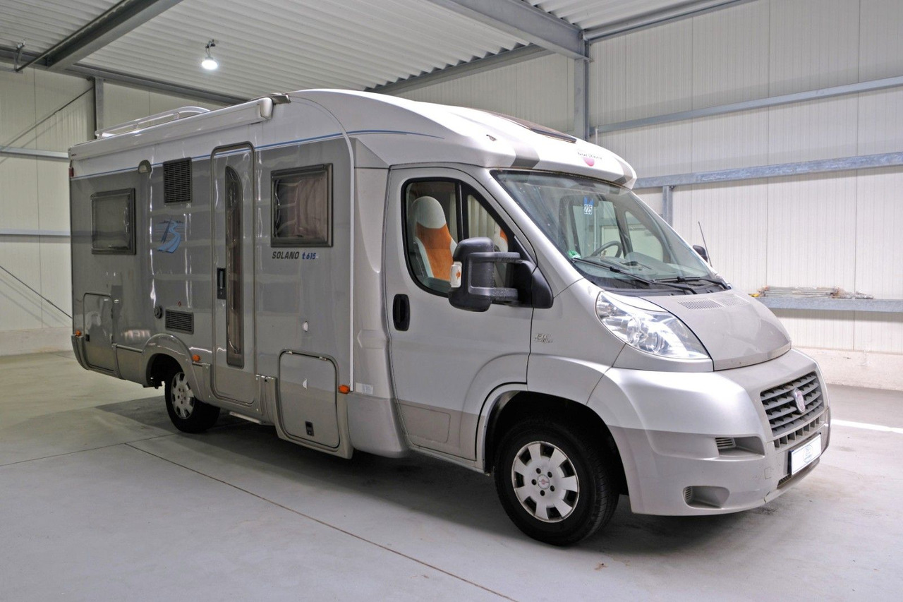 Bürstner Solano T 615/1.Hand/Festbett/Klimaanlage/Markise - Camping-car profilé: photos 1 Bürstner Solano T 615/1.Hand/Festbett/Klimaanlage/Markise - Camping-car profilé: photos 1