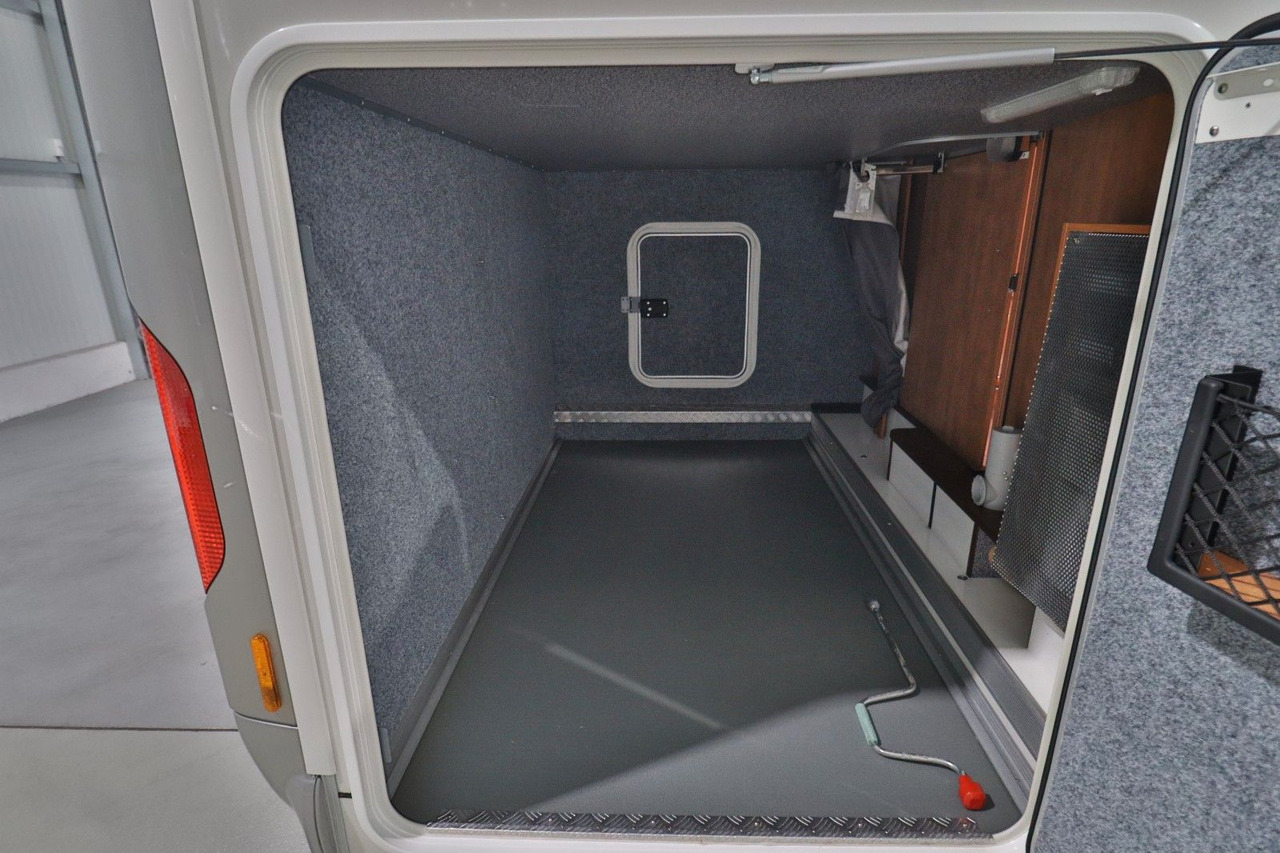 Carthago Chic C-Line 4.2-1.HD-NUR 10 TKM-FESTBETT+HUBBETT - Camping-car intégral: photos 5 Carthago Chic C-Line 4.2-1.HD-NUR 10 TKM-FESTBETT+HUBBETT - Camping-car intégral: photos 5
