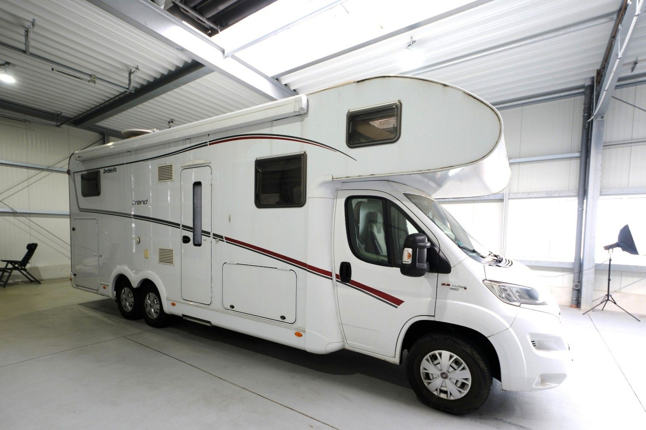 Dethleffs Trend A 7877-2/Automatik/Festbett/2xKlima/Solar - Camping-car capucine: photos 1 Dethleffs Trend A 7877-2/Automatik/Festbett/2xKlima/Solar - Camping-car capucine: photos 1