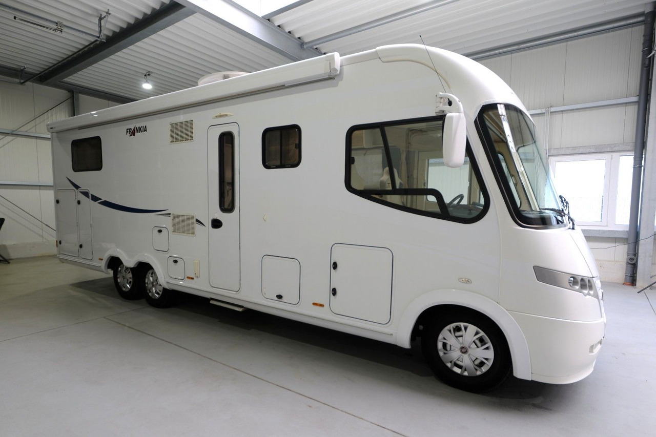 Frankia I 840 QD/Automatik/Festbett+Hubbett/TOP - Camping-car intégral: photos 1 Frankia I 840 QD/Automatik/Festbett+Hubbett/TOP - Camping-car intégral: photos 1