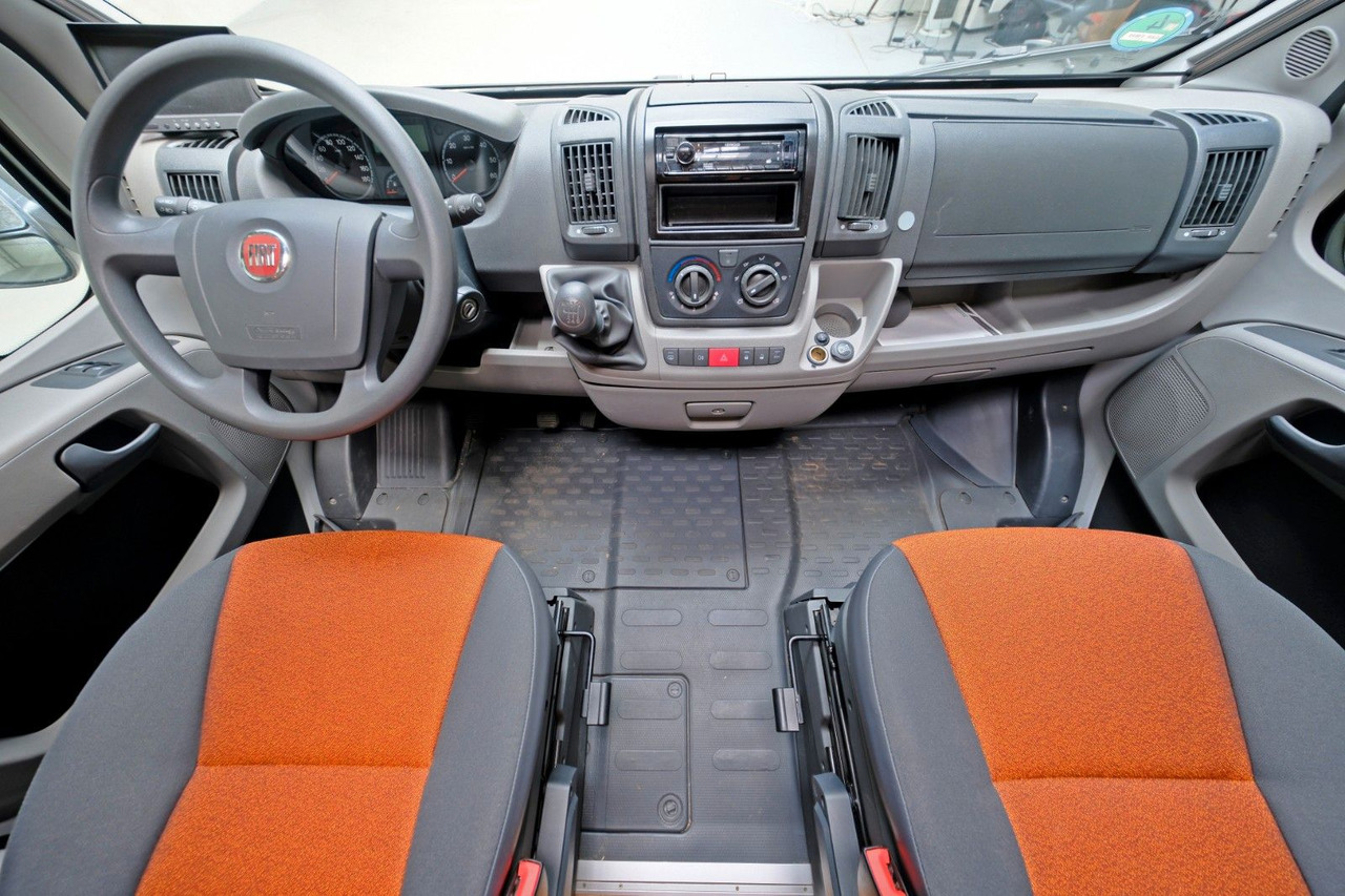 Knaus Sport Ti 700 MEG/Einzelbetten/Garage/Klima/Marki - Camping-car profilé: photos 5 Knaus Sport Ti 700 MEG/Einzelbetten/Garage/Klima/Marki - Camping-car profilé: photos 5
