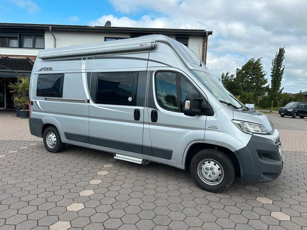 Pössl Roadstar 600 L Revolution/Festbett+Hubbett/TOP - Fourgon aménagé: photos 2 Pössl Roadstar 600 L Revolution/Festbett+Hubbett/TOP - Fourgon aménagé: photos 2