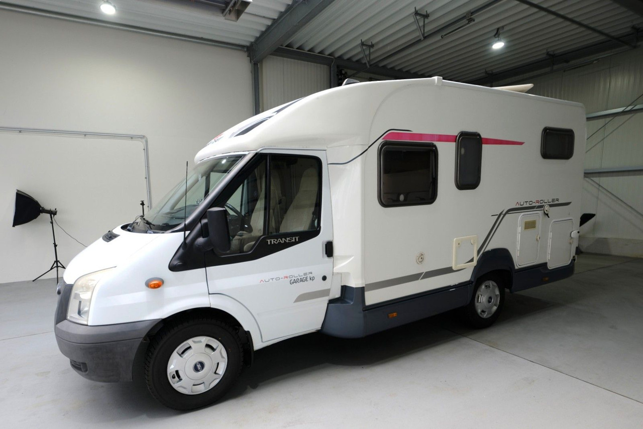 Roller Team Autoroller Garage KP/Festbett/Garage/Solar/Klima - Camping-car profilé: photos 2 Roller Team Autoroller Garage KP/Festbett/Garage/Solar/Klima - Camping-car profilé: photos 2
