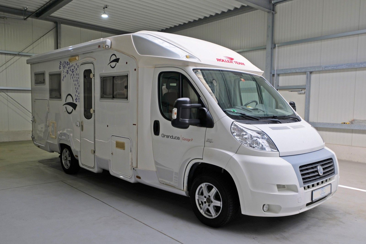 Roller Team Granduca Garage P/Festbett/Klima/Garage/Markise - Camping-car profilé: photos 1 Roller Team Granduca Garage P/Festbett/Klima/Garage/Markise - Camping-car profilé: photos 1