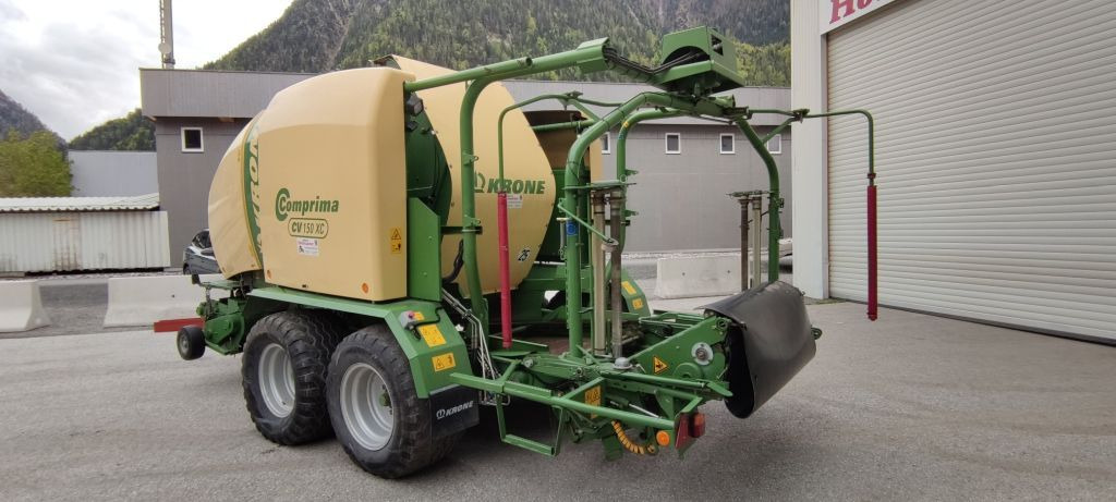 Krone Comprima CV 150 XC (15845) - Presse à balles rondes: photos 4 Krone Comprima CV 150 XC (15845) - Presse à balles rondes: photos 4