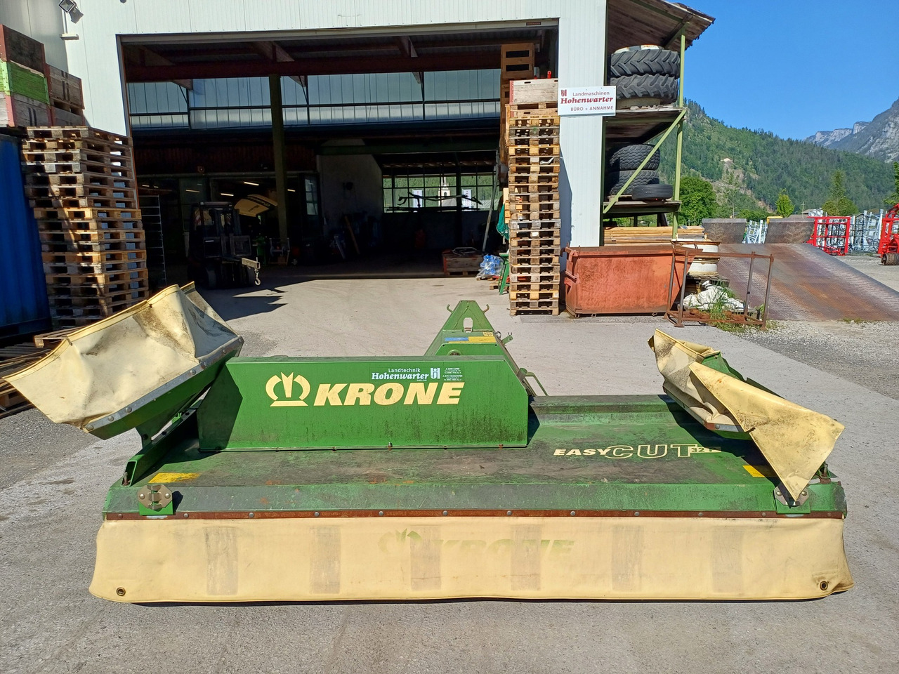 Krone EasyCut 32P (23243) - Faucheuse: photos 1 Krone EasyCut 32P (23243) - Faucheuse: photos 1