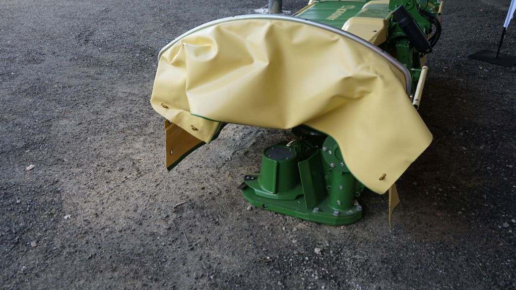 Krone EasyCut F320 Highland (20688) - Faucheuse: photos 5 Krone EasyCut F320 Highland (20688) - Faucheuse: photos 5