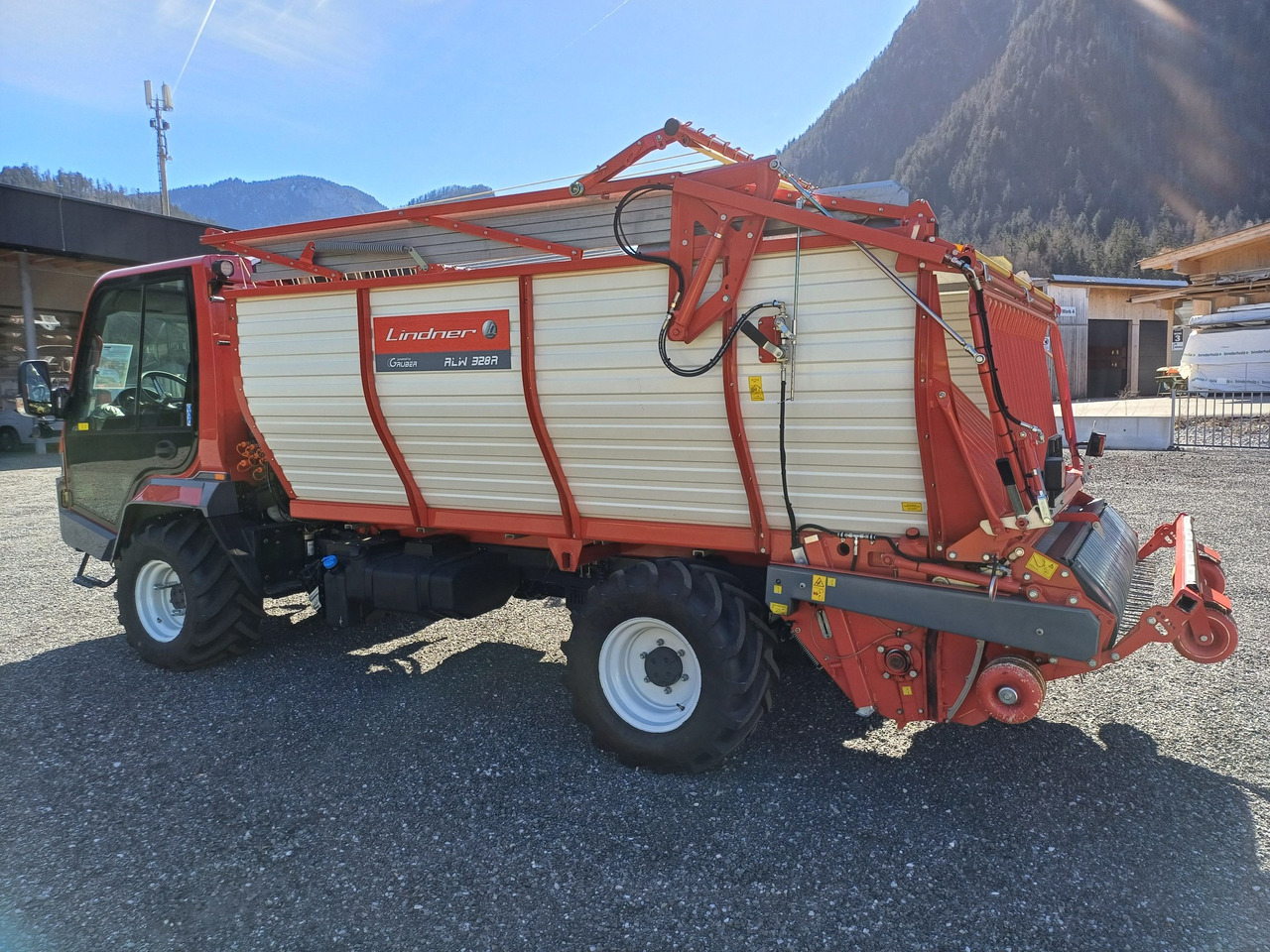Lindner Unitrac 95 L P5 (22895) - Machine agricole, Camion: photos 3 Lindner Unitrac 95 L P5 (22895) - Machine agricole, Camion: photos 3