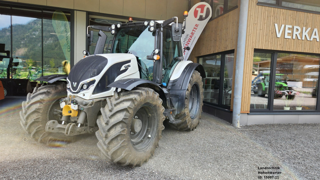 Valtra N 175 Direct (15997) - Tracteur agricole: photos 3 Valtra N 175 Direct (15997) - Tracteur agricole: photos 3
