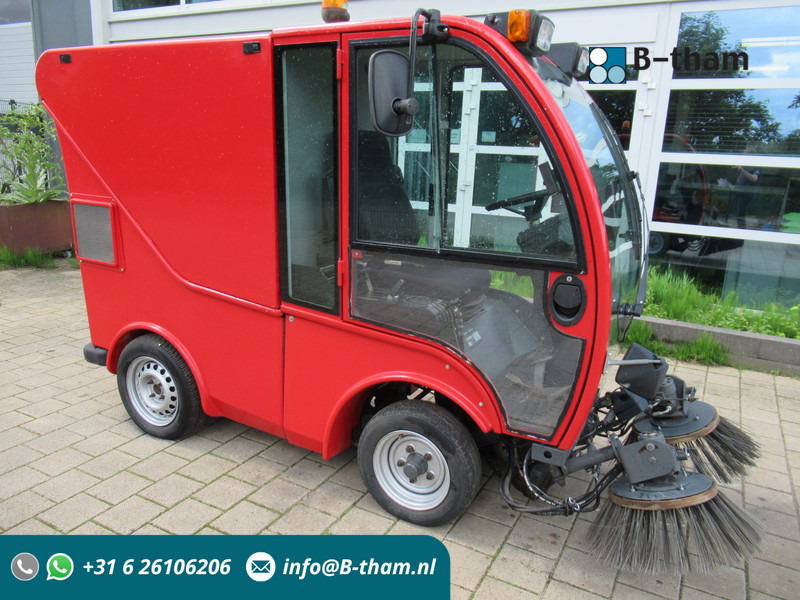 Bucher CITY SPIDER Veegmachine KehrMachine - Balayeuse de voirie: photos 1 Bucher CITY SPIDER Veegmachine KehrMachine - Balayeuse de voirie: photos 1