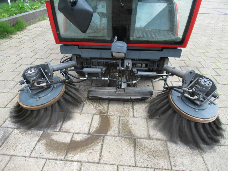 Balayeuse de voirie Bucher CITY SPIDER Veegmachine KehrMachine: photos 7