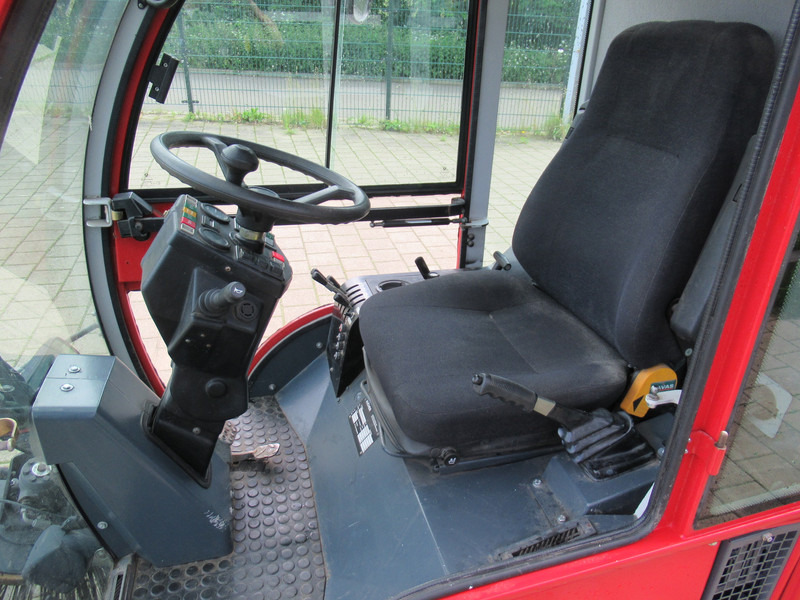 Balayeuse de voirie Bucher CITY SPIDER Veegmachine KehrMachine: photos 11