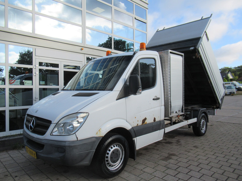 Mercedes-Benz Sprinter 309 2.2 CDI 366 3-Z./S. Kipper Tipper - Véhicule utilitaire benne: photos 3 Mercedes-Benz Sprinter 309 2.2 CDI 366 3-Z./S. Kipper Tipper - Véhicule utilitaire benne: photos 3