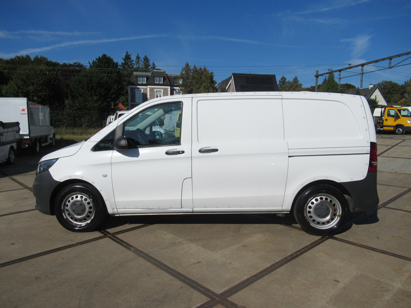 Mercedes-Benz Vito 639/5 4x4 113CDI DENSO koelinbouw - Véhicule utilitaire frigorifique: photos 2 Mercedes-Benz Vito 639/5 4x4 113CDI DENSO koelinbouw - Véhicule utilitaire frigorifique: photos 2
