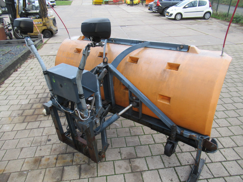 NIDO SNK 240-R EPZ 24V 270CM Schneepflug Snow Plow Sneeuwploeg - Engin de déneigement: photos 4 NIDO SNK 240-R EPZ 24V 270CM Schneepflug Snow Plow Sneeuwploeg - Engin de déneigement: photos 4