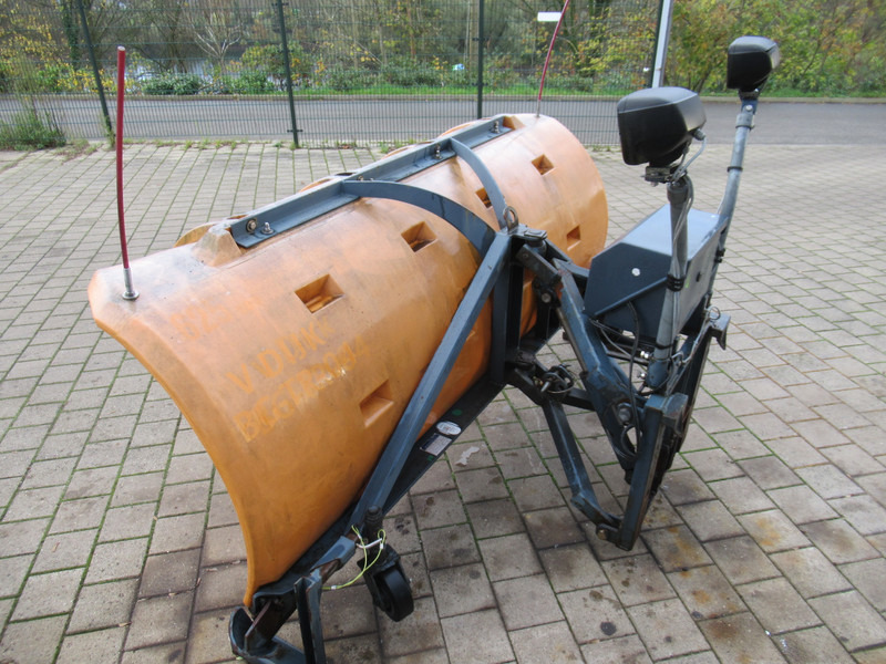 NIDO SNK 240-R EPZ 24V 270CM Schneepflug Snow Plow Sneeuwploeg - Engin de déneigement: photos 5 NIDO SNK 240-R EPZ 24V 270CM Schneepflug Snow Plow Sneeuwploeg - Engin de déneigement: photos 5