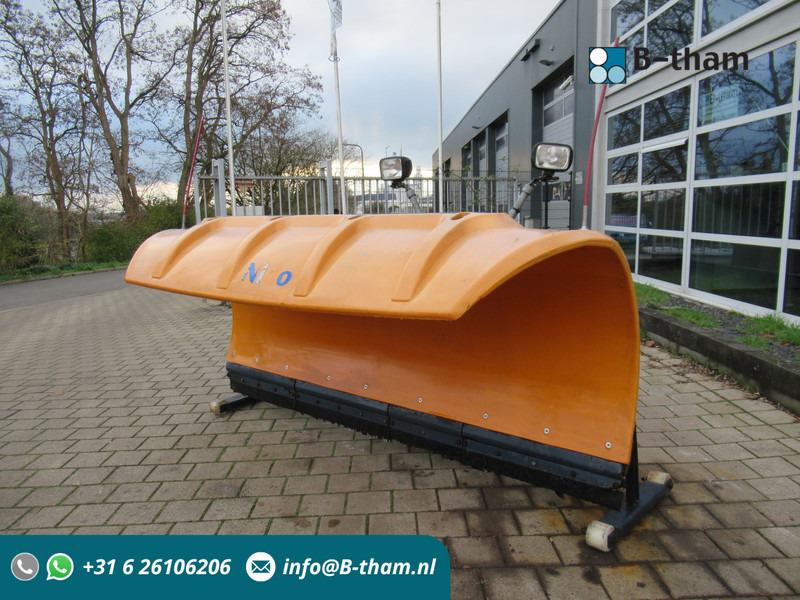 NIDO SNK 240-R EPZ 24V 270CM Schneepflug Snow Plow Sneeuwploeg - Engin de déneigement: photos 1 NIDO SNK 240-R EPZ 24V 270CM Schneepflug Snow Plow Sneeuwploeg - Engin de déneigement: photos 1