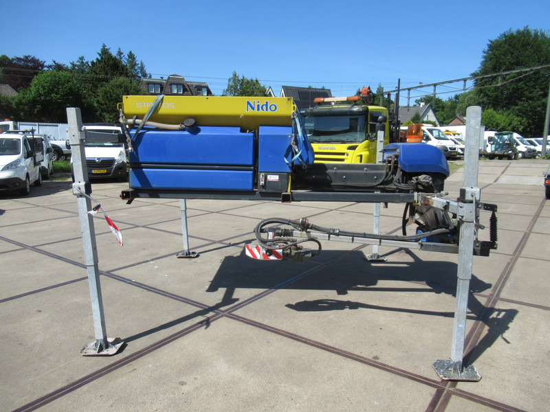 NIDO Stratos B08L-24 PCLN-350 Roto-power 0,8m3 + 350L Salzstreuer Saltspreader - Epandeur de sable: photos 3 NIDO Stratos B08L-24 PCLN-350 Roto-power 0,8m3 + 350L Salzstreuer Saltspreader - Epandeur de sable: photos 3