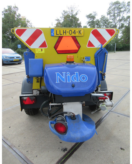 NIDO Stratos B17KR-21 AWCLN-350 1,7M3 + 850L Salzstreuer Zoutstrooier Saltspreader - Epandeur de sable: photos 5 NIDO Stratos B17KR-21 AWCLN-350 1,7M3 + 850L Salzstreuer Zoutstrooier Saltspreader - Epandeur de sable: photos 5