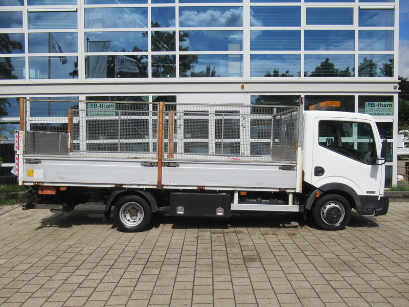 Nissan Cabstar 150.35 3.0TDci 110KW + DHollandia Laadklep - Fourgon plateau: photos 3 Nissan Cabstar 150.35 3.0TDci 110KW + DHollandia Laadklep - Fourgon plateau: photos 3