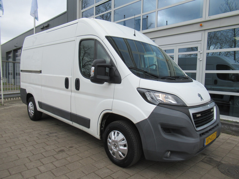 Peugeot Boxer 330 2.2 HDI 96KW L2H2 XR Airco Klima Flitsers - Fourgonnette: photos 4 Peugeot Boxer 330 2.2 HDI 96KW L2H2 XR Airco Klima Flitsers - Fourgonnette: photos 4
