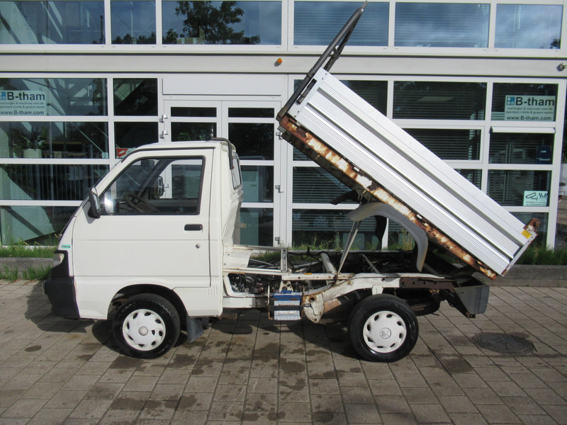 Piaggio Porter 1.3 Kipper SL ( NO Hydro-unit tipper ) - Véhicule utilitaire benne: photos 2 Piaggio Porter 1.3 Kipper SL ( NO Hydro-unit tipper ) - Véhicule utilitaire benne: photos 2