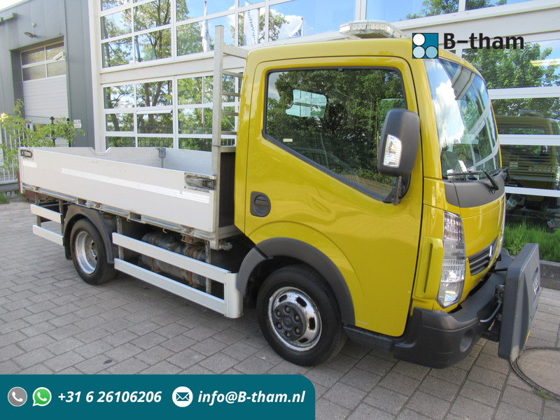Renault Maxity 2.5DCi 107KW Airco Open laadbak Twist Lock - Fourgon plateau: photos 1 Renault Maxity 2.5DCi 107KW Airco Open laadbak Twist Lock - Fourgon plateau: photos 1