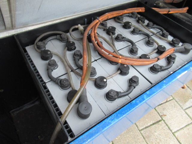 Véhicule utilitaire benne, Utilitaire électrique Spijkstaal 2050 100% Electrisch Veegvuilkipper: photos 9