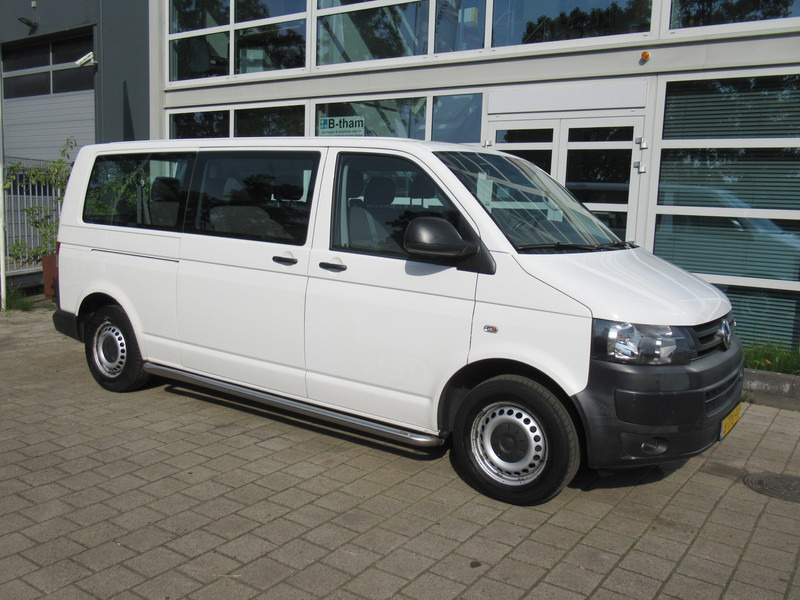 Volkswagen Transporter Kombi T5 2.0 TDI 62KW L2H1 Comf. 9-Personen - Minibus, Transport de personnes: photos 3 Volkswagen Transporter Kombi T5 2.0 TDI 62KW L2H1 Comf. 9-Personen - Minibus, Transport de personnes: photos 3