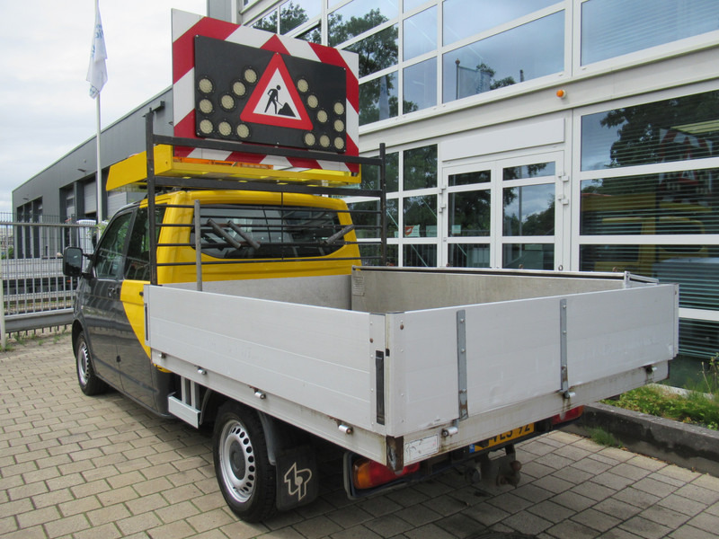 Volkswagen Transporter T5 2.0 TDI 75KW L2H1 DOKA dubbelcabine Kipper Actiebord - Véhicule utilitaire benne, Utilitaire double cabine: photos 2 Volkswagen Transporter T5 2.0 TDI 75KW L2H1 DOKA dubbelcabine Kipper Actiebord - Véhicule utilitaire benne, Utilitaire double cabine: photos 2