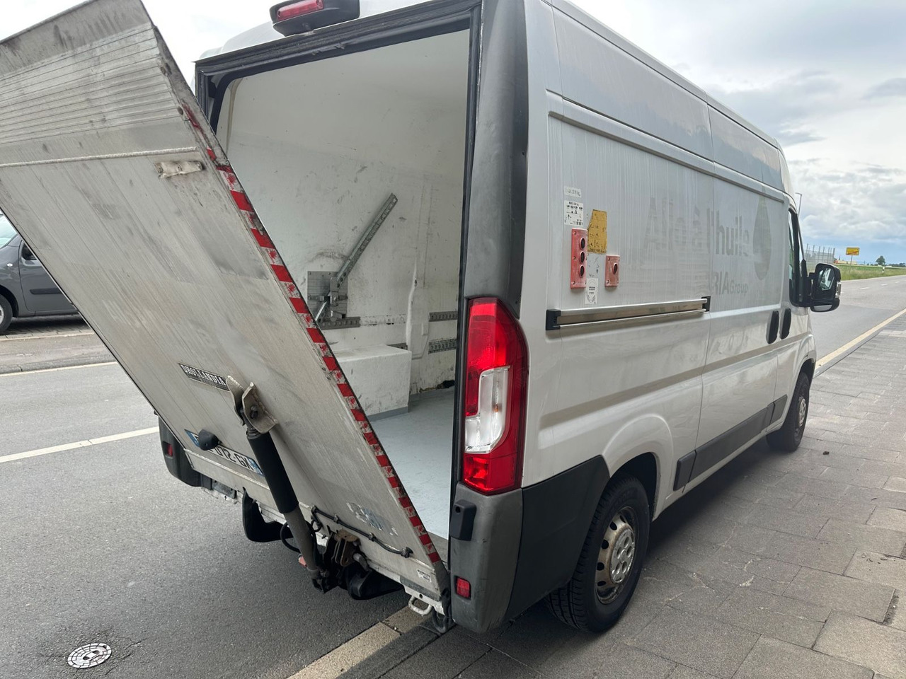 Fiat Ducato130*Automatik*Ladebordwand/LBW 500Kg - Fourgon utilitaire: photos 5 Fiat Ducato130*Automatik*Ladebordwand/LBW 500Kg - Fourgon utilitaire: photos 5