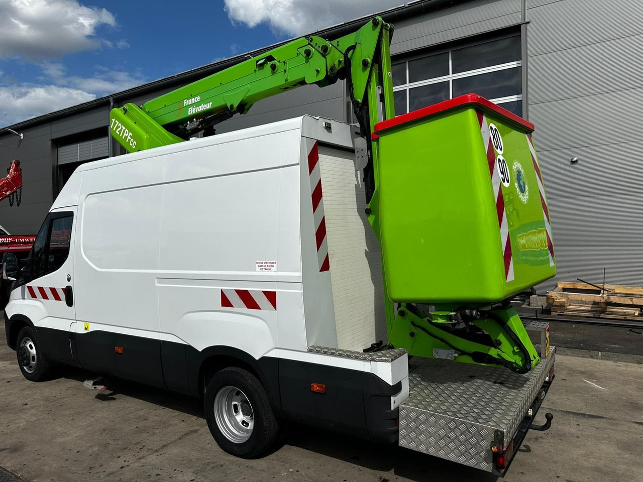 Iveco Daily 50C18 Hi-Matic/17m/Euro6/2-Punkt - Camion avec nacelle: photos 3 Iveco Daily 50C18 Hi-Matic/17m/Euro6/2-Punkt - Camion avec nacelle: photos 3