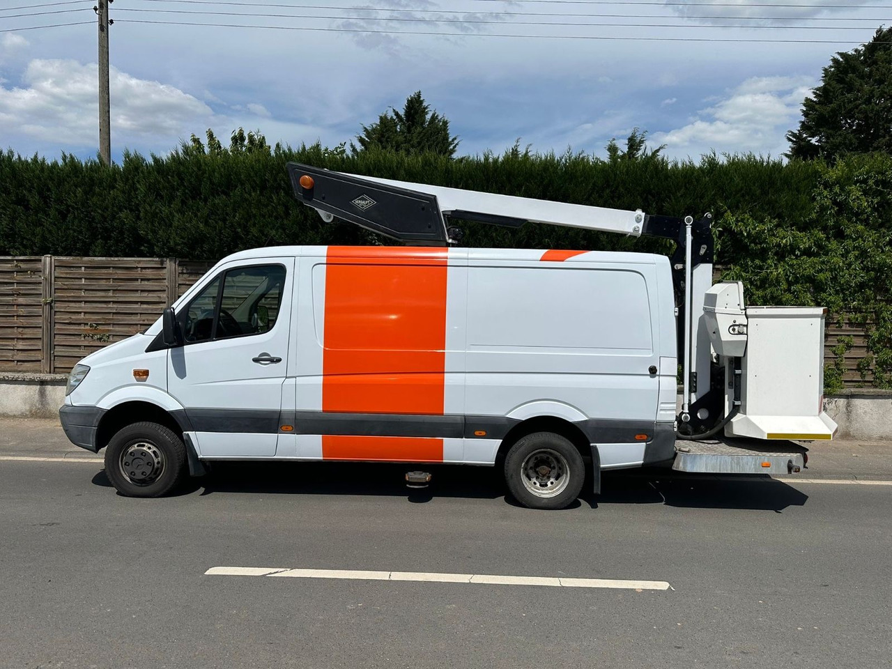 Mercedes-Benz Sprinter 515 CDI 4X4 13,2m Versailift ET-38-LFHD - Camion avec nacelle: photos 2 Mercedes-Benz Sprinter 515 CDI 4X4 13,2m Versailift ET-38-LFHD - Camion avec nacelle: photos 2