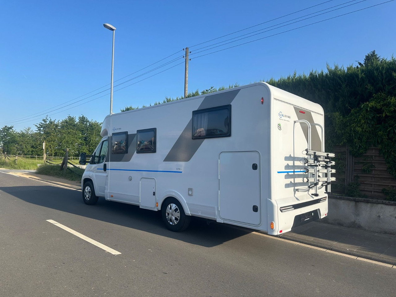 Sun Living S 75 SL XTRA Hubbett/Solar/Panorama/Markise - Camping-car profilé: photos 2 Sun Living S 75 SL XTRA Hubbett/Solar/Panorama/Markise - Camping-car profilé: photos 2