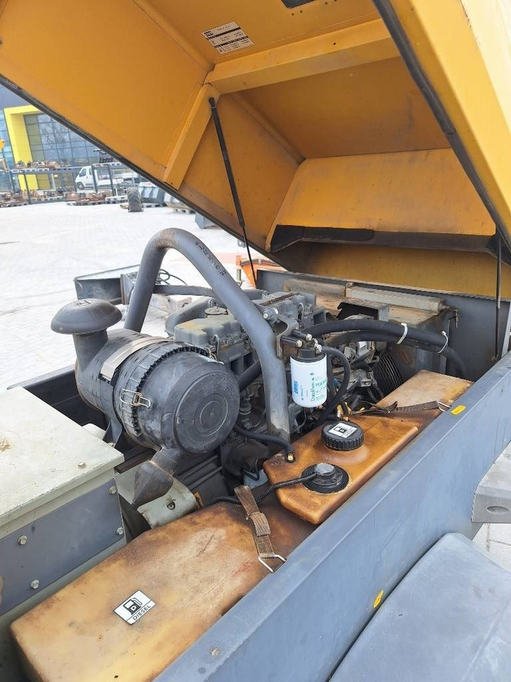 Atlas Copco QAX 40 - Groupe électrogène: photos 3 Atlas Copco QAX 40 - Groupe électrogène: photos 3