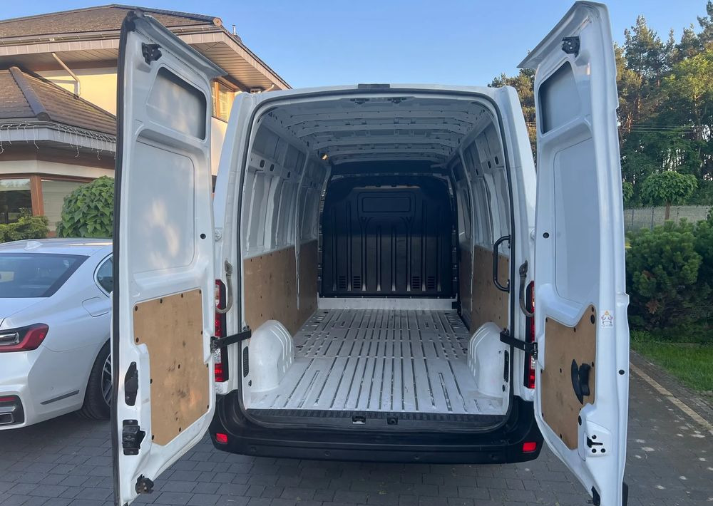 Renault MASTER - Fourgon utilitaire: photos 5 Renault MASTER - Fourgon utilitaire: photos 5