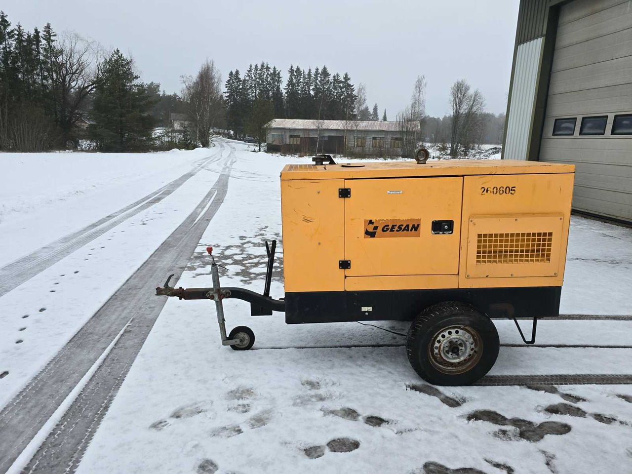 Generator Gesan DPS 20 - Groupe électrogène: photos 3 Generator Gesan DPS 20 - Groupe électrogène: photos 3
