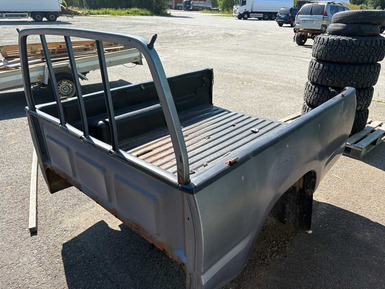Hilux 170 platform - Carrosserie plateau: photos 5 Hilux 170 platform - Carrosserie plateau: photos 5