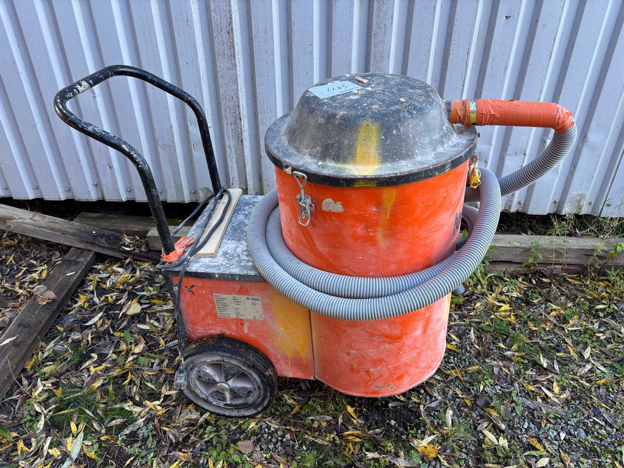 Industrial vacuum cleaner Kiekens B-192 - Aspirateur industriel: photos 1 Industrial vacuum cleaner Kiekens B-192 - Aspirateur industriel: photos 1