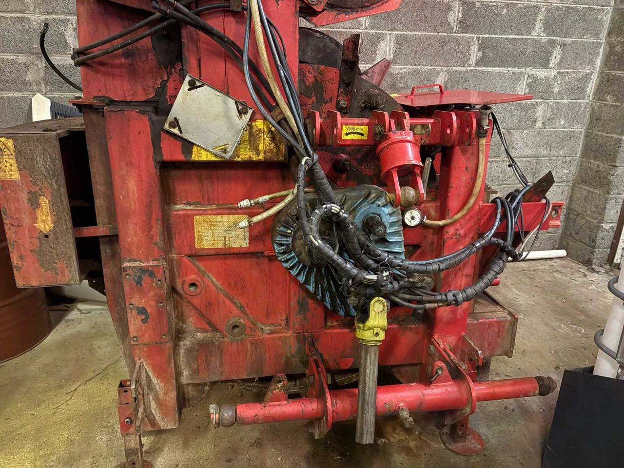 Precision shredder Lely Storm 130 R - Ensileuse tractée: photos 3 Precision shredder Lely Storm 130 R - Ensileuse tractée: photos 3